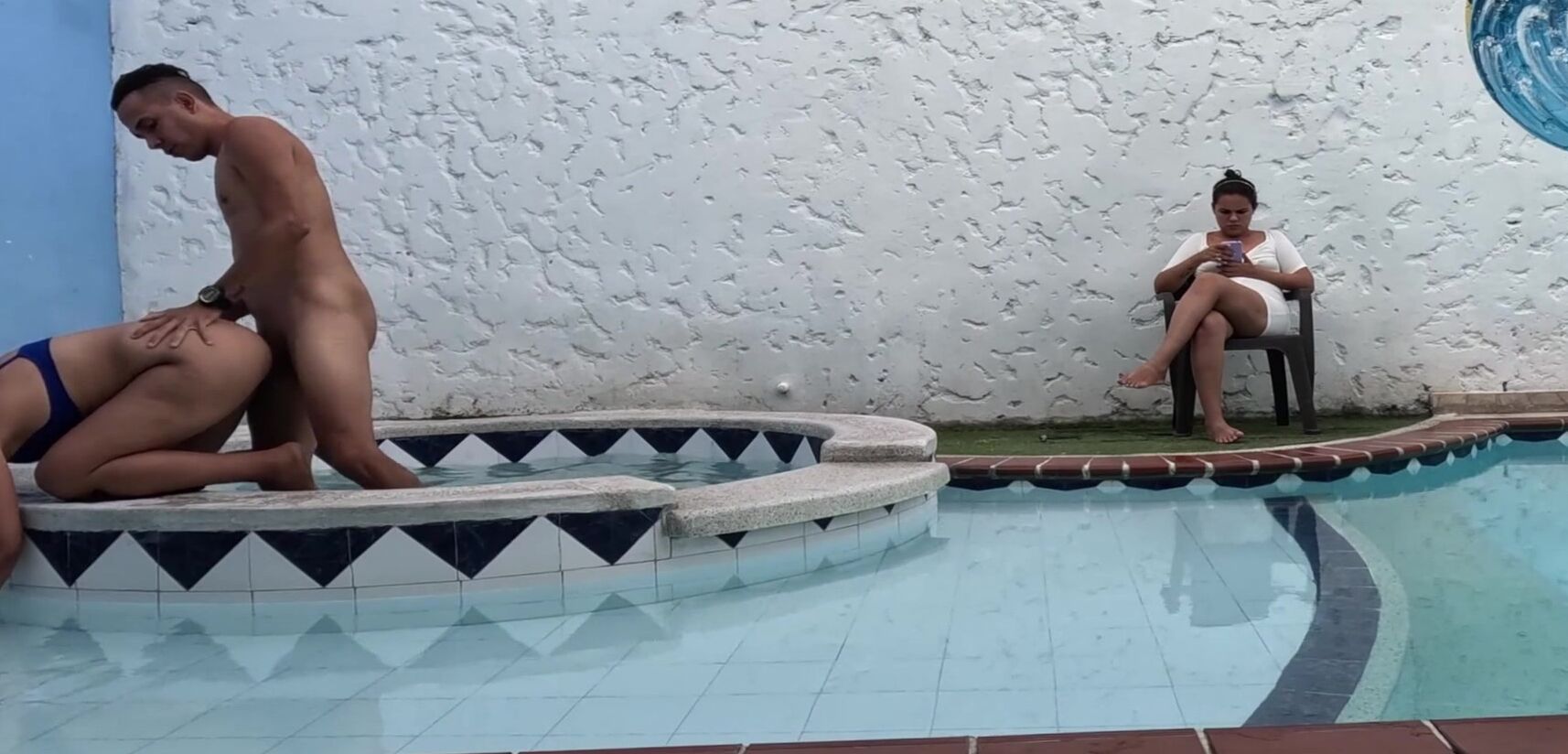 I GO TO THE POOL WITH MY WIFE AND WHILE SHE IS NEGLECTED WITH HER CELL PHONE I FUCK HER STEPSISTER IN HER NOSES - XXX Video pic image