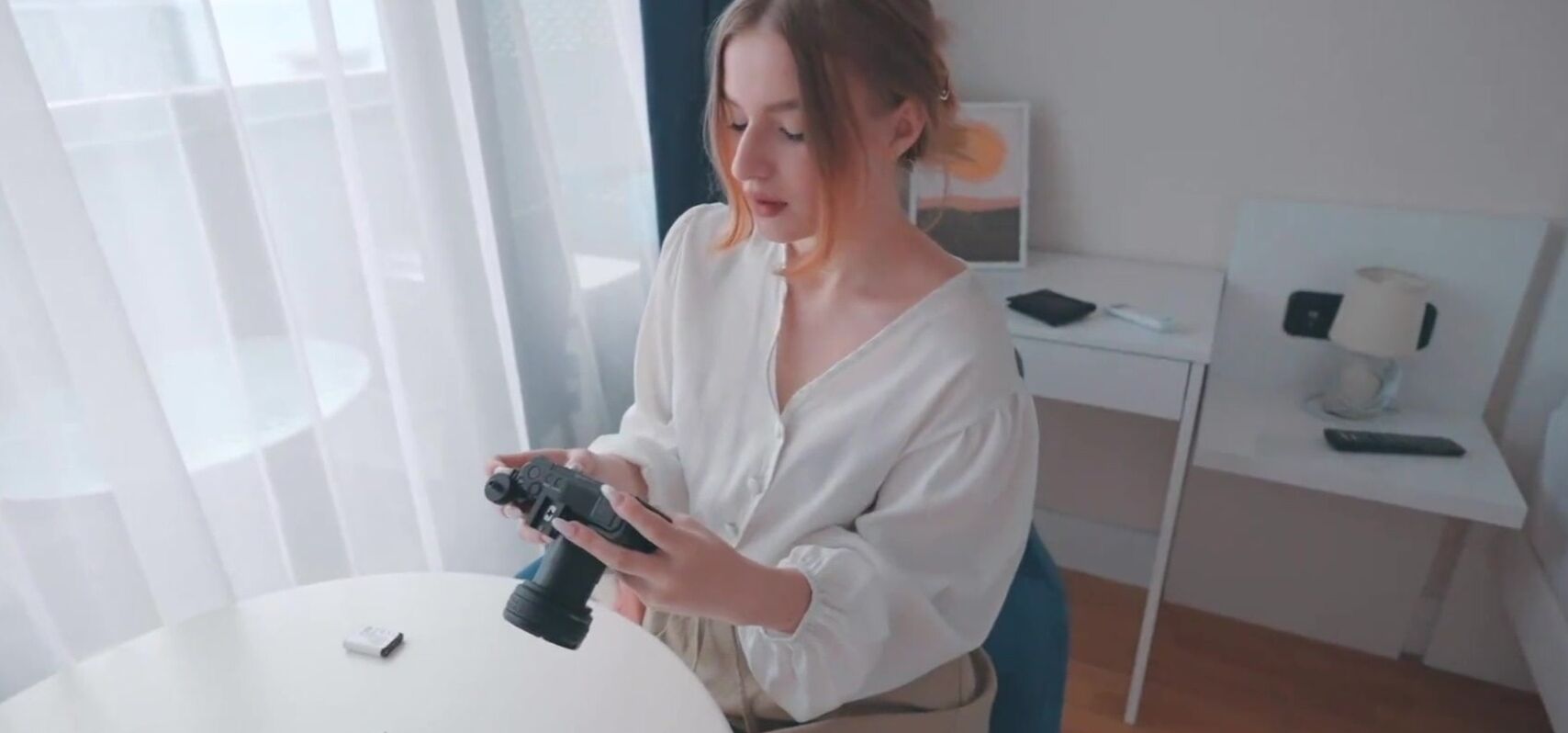 I bargained a Discount with the Help of My Pussy