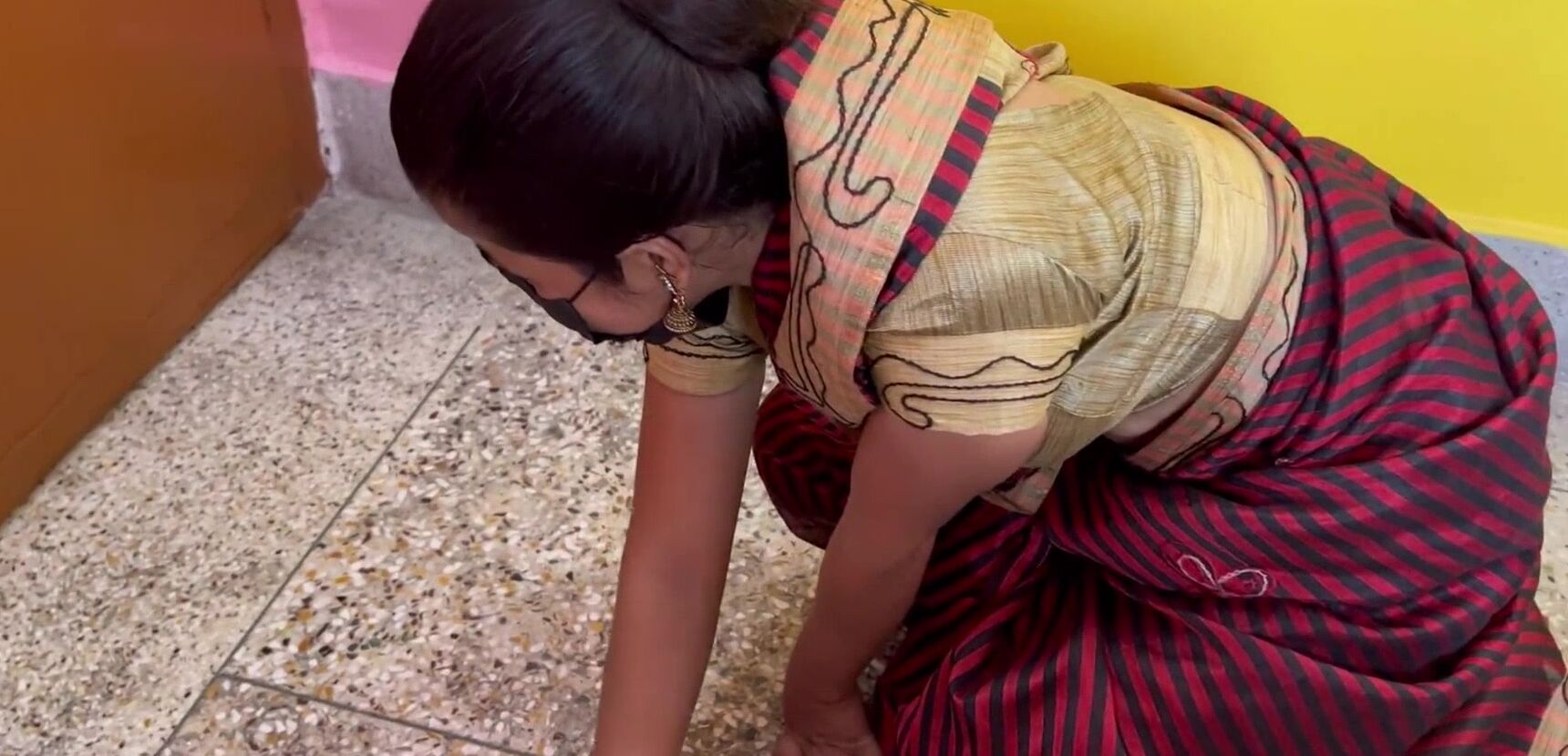 Malik his maid in desi style Desi Indian sex with dirty talk