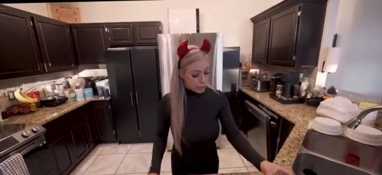 Lory Lace ManyVids.com Grounded On Halloween With My Horny Mom