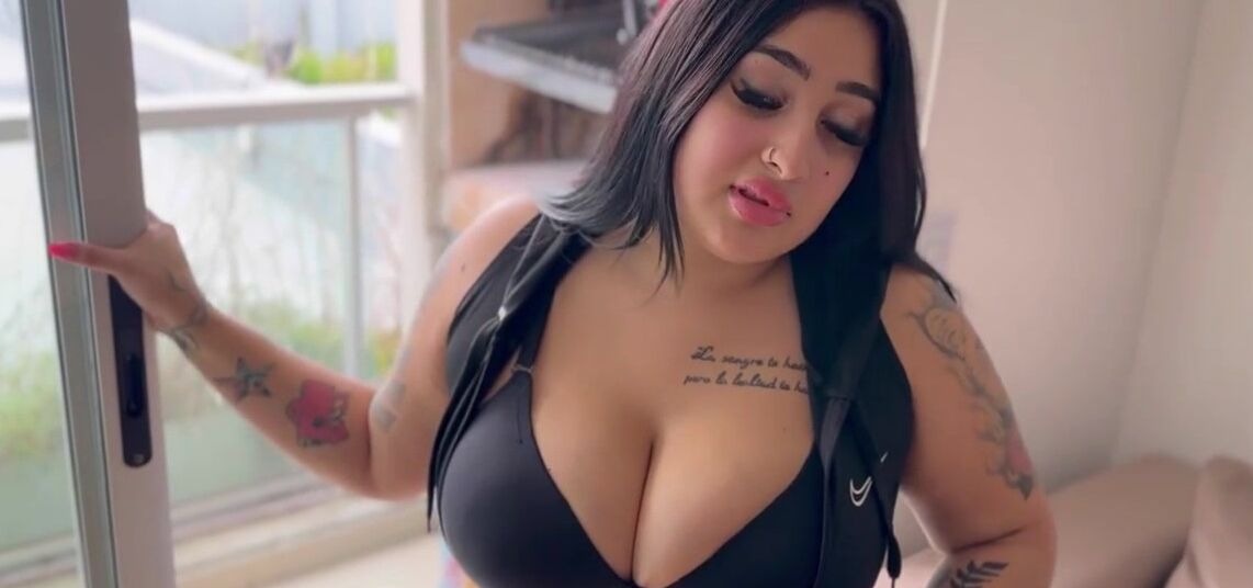 AGENTE INMOBILIARIO cae en mi seducción y NO PAGO LA RENTA además de que me COJE